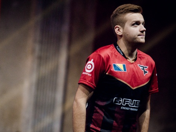 来时候好好的，回不去了！部分参加TI选手滞留罗马尼亚