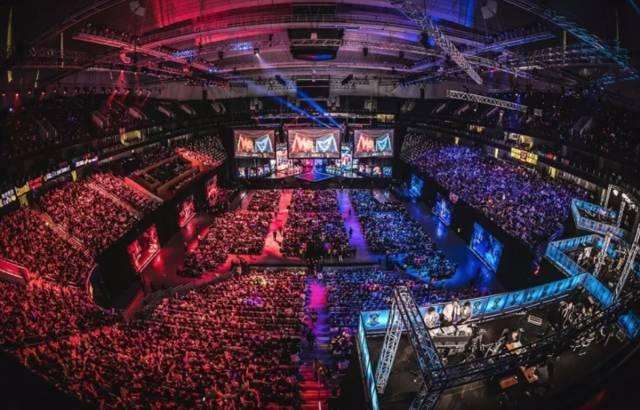 2023LPL春季赛上海LPL主场、苏州LNG主场将开放线下观众，敬请期待，详情关注官方后续售票公告