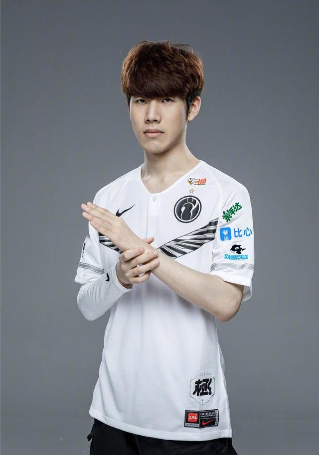 数据里程碑：knight距离2500击杀成就仅差8次击杀